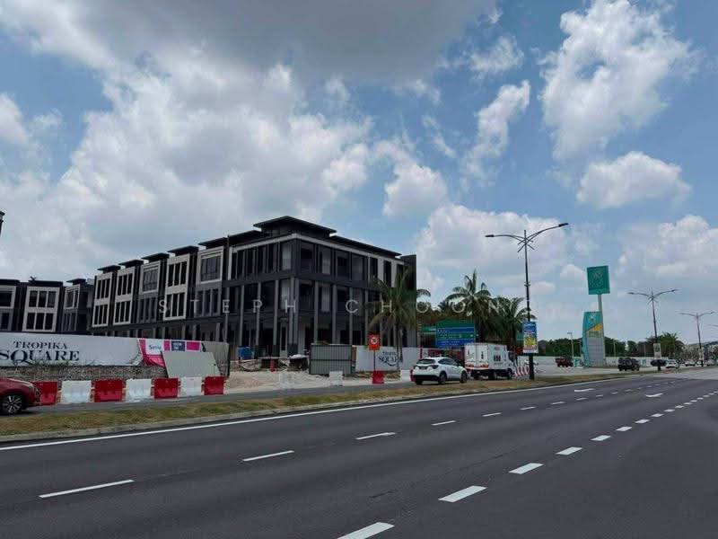 Shop / Office untuk Disewa di Setia Tropika (Johor Bahru) - Steph Choong - Exterior - PropertyGuru.com.my