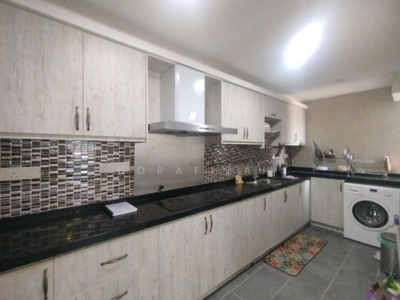 Condominium for Rent at Dwiputra Residences - NoraFizah Gapar - Kitchen - PropertyGuru.com.my