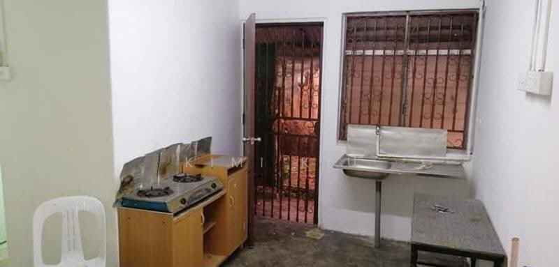 Rumah Teres 2-Tingkat untuk Disewa di Perling (Johor Bahru) - Kimi Kiu - Kitchen - PropertyGuru.com.my