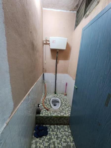 Rumah Teres untuk Dijual di Taman Arked (Sungai Petani) - Syed Redho - Bathroom - PropertyGuru.com.my