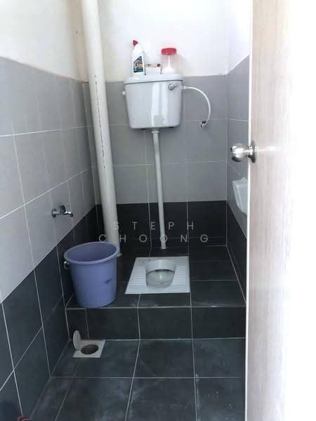 Shop / Office for Rent in Bandar Uda Utama (Johor Bahru) - Steph Choong - Bathroom - PropertyGuru.com.my