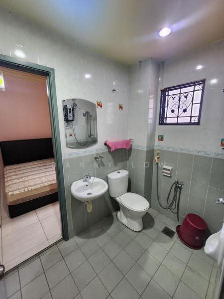 Rumah Teres 2-Tingkat untuk Dijual di Bandar Damai Perdana (Cheras) - Danny Low - Bathroom - PropertyGuru.com.my