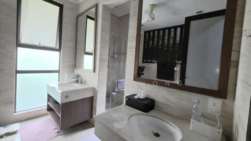 Bungalow House for Sale in Bangsar Hill (Bangsar) - Yvone Chong - Bathroom - PropertyGuru.com.my