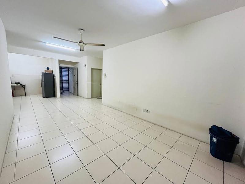 Condominium for Sale at Platinum Lake PV 10 - Abid Sabarudin - Living Room - PropertyGuru.com.my