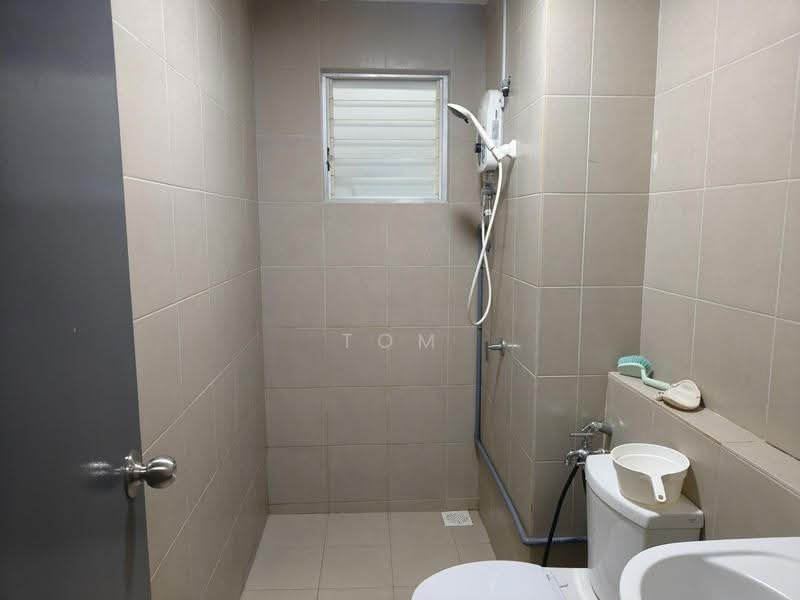 Condominium for Rent at Lakefront Homes - Tom Foo - Bathroom - PropertyGuru.com.my