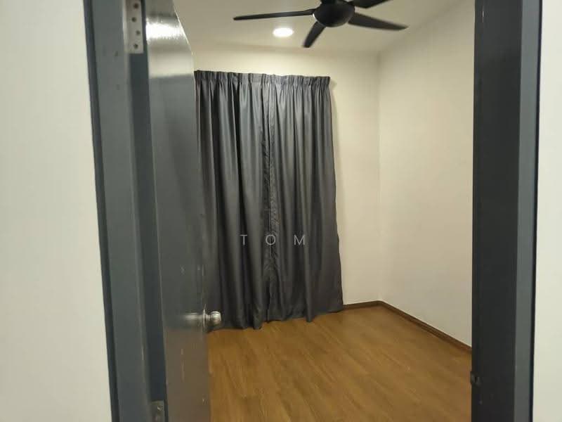 Condominium for Rent at Lakefront Homes - Tom Foo - Bedroom - PropertyGuru.com.my