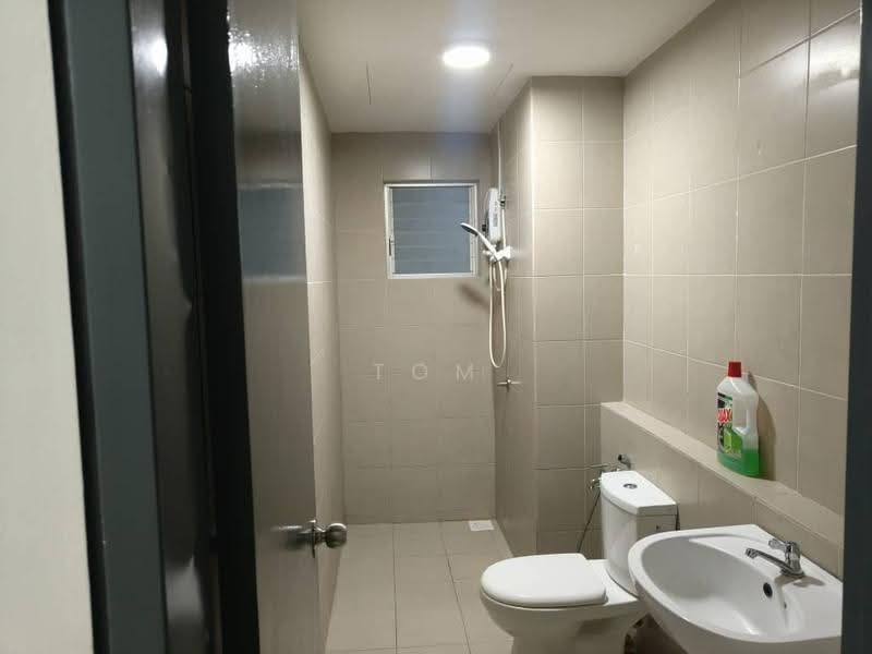 Condominium for Rent at Lakefront Homes - Tom Foo - Bathroom - PropertyGuru.com.my