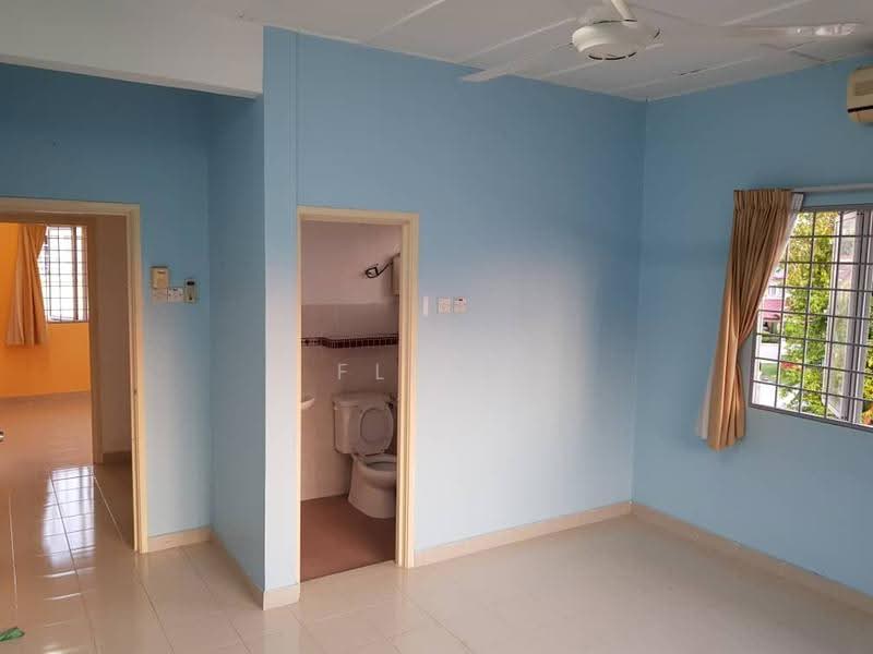 Bungalow House for Sale in Rasah Kemayan (Seremban) - Flora T - PropertyGuru.com.my