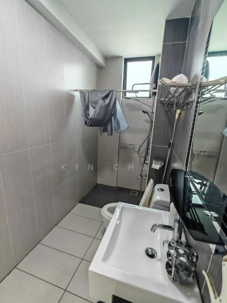 Kediaman Servis untuk Dijual di Sky Loft Premium Suites - Ken Chai - Bathroom - PropertyGuru.com.my