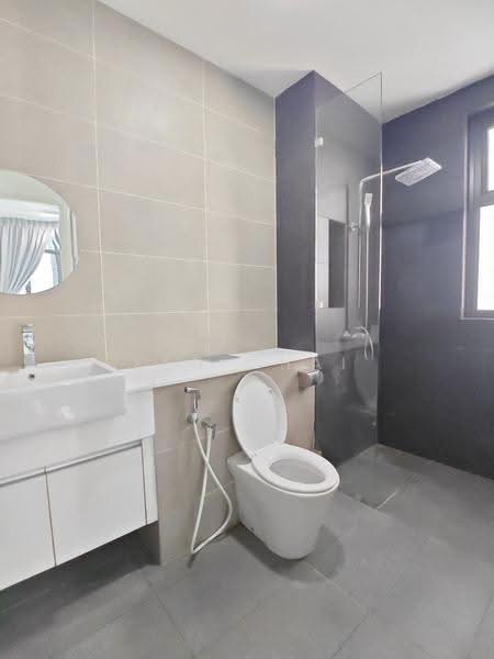 Service Residence for Sale at Setia Sky 88 - Ken Chai - Bathroom - PropertyGuru.com.my