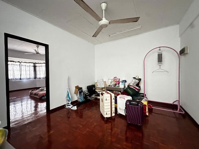 Rumah Teres 2-Tingkat untuk Dijual di Taman Mount Austin (Tebrau) - Terry Tan - Bedroom - PropertyGuru.com.my