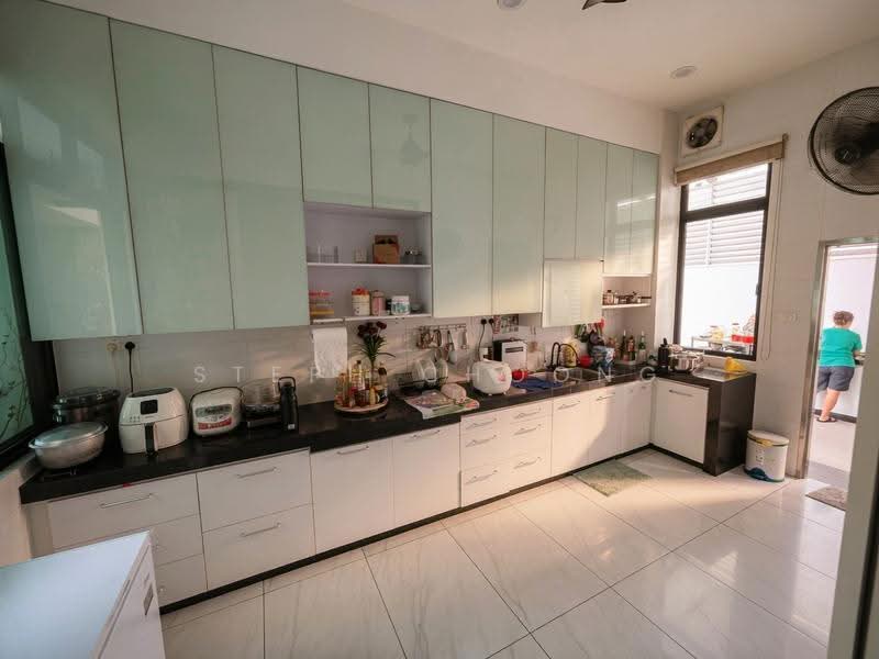 Semi-Detached House for Sale in Nusa Duta (Iskandar Puteri (Nusajaya)) - Steph Choong - Kitchen - PropertyGuru.com.my