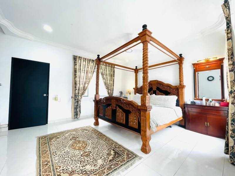 Rumah Teres 2-Tingkat untuk Dijual di Setia Tropika (Johor Bahru) - Jason Chiam - PropertyGuru.com.my
