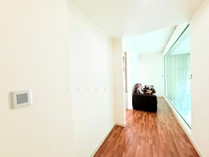 Apartment for Rent at Impiana - Roselynn Chai - Corridor - PropertyGuru.com.my