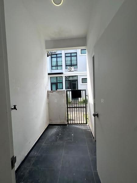 Rumah Teres 2-Tingkat untuk Dijual di Taman Kota Masai (Pasir Gudang) - Darren Ler - PropertyGuru.com.my