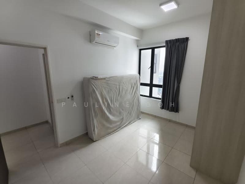 Kediaman Servis untuk Dijual di Sky Breeze Service Apartment - Pauline Goh - Bedroom - PropertyGuru.com.my