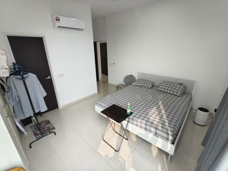 Kediaman Servis untuk Dijual di Sky Breeze Service Apartment - Pauline Goh - Bedroom - PropertyGuru.com.my