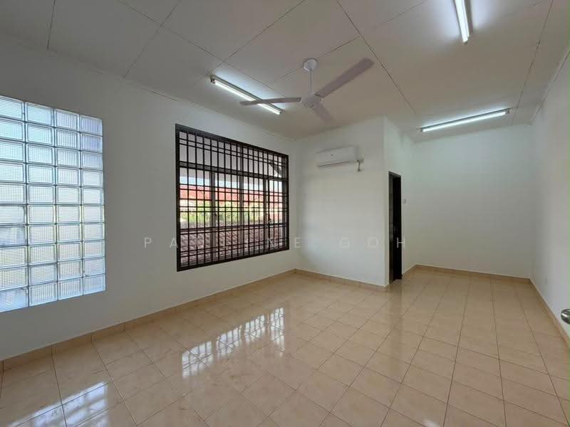 Rumah Teres 2-Tingkat untuk Dijual di Taman Mutiara Rini (Skudai) - Pauline Goh - PropertyGuru.com.my