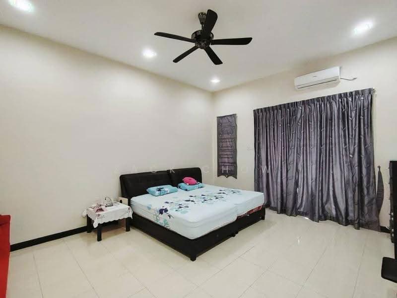 Rumah Teres 2-Tingkat untuk Dijual di Kempas Utama (Tebrau) - Zack Chow - Bedroom - PropertyGuru.com.my