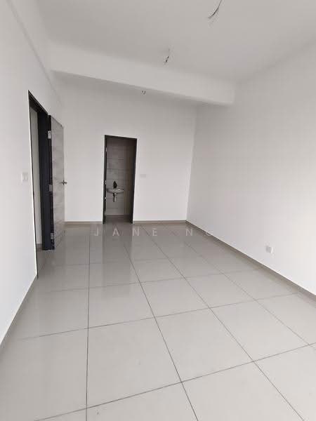 Kediaman Servis untuk Dijual di MARC Residences - Jane Ng - Master bedroom - PropertyGuru.com.my