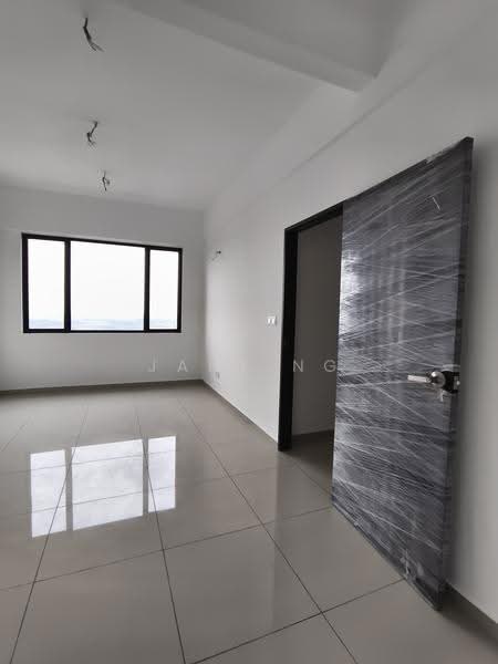 Kediaman Servis untuk Dijual di MARC Residences - Jane Ng - Master bedroom area - PropertyGuru.com.my