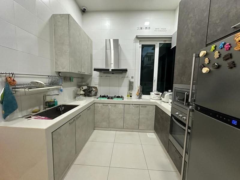 Semi-Detached House for Sale in Bandar Sungai Long (Selangor) - Chris Lim Pek Yean - Kitchen - PropertyGuru.com.my