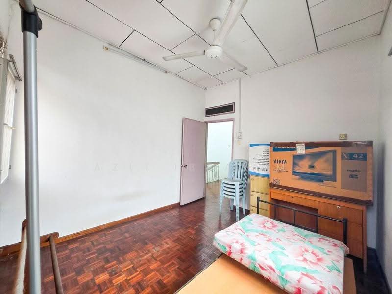 Rumah Teres 2-Tingkat untuk Dijual di Taman Maluri (Cheras) - Azli Ibrahim - Bedroom - PropertyGuru.com.my