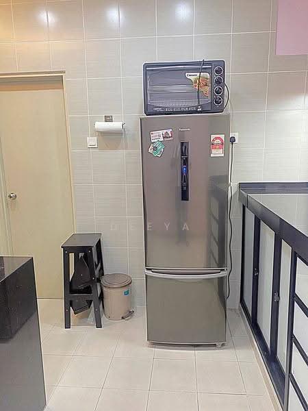 Apartment for Rent at Pangsapuri Mampu Milik (Pangsapuri Serai Wangi) - Deeya Yusof - Kitchen - PropertyGuru.com.my