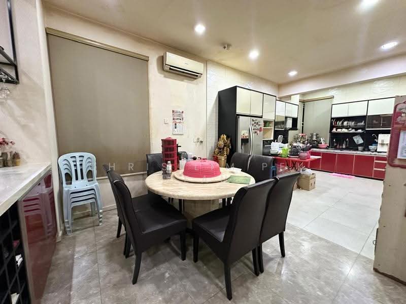 Semi-Detached House for Sale in Bandar Sungai Long (Selangor) - Chris Lim Pek Yean - Kitchen - PropertyGuru.com.my