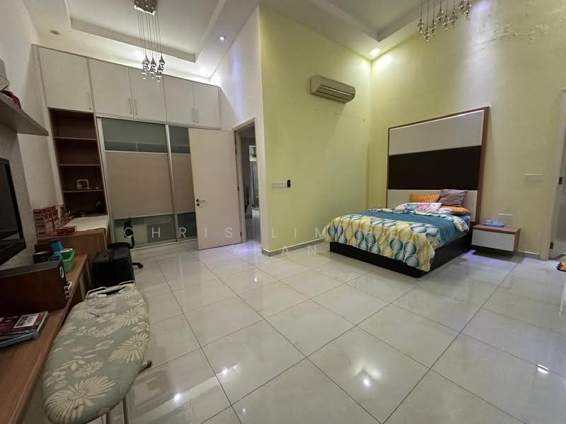 Semi-Detached House for Sale in Bandar Sungai Long (Selangor) - Chris Lim Pek Yean - Bedroom - PropertyGuru.com.my
