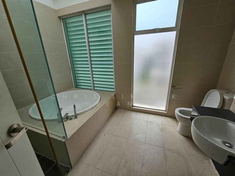 Bungalow House for Sale in Cheras (Selangor) - Chris Lim Pek Yean - Bathroom - PropertyGuru.com.my