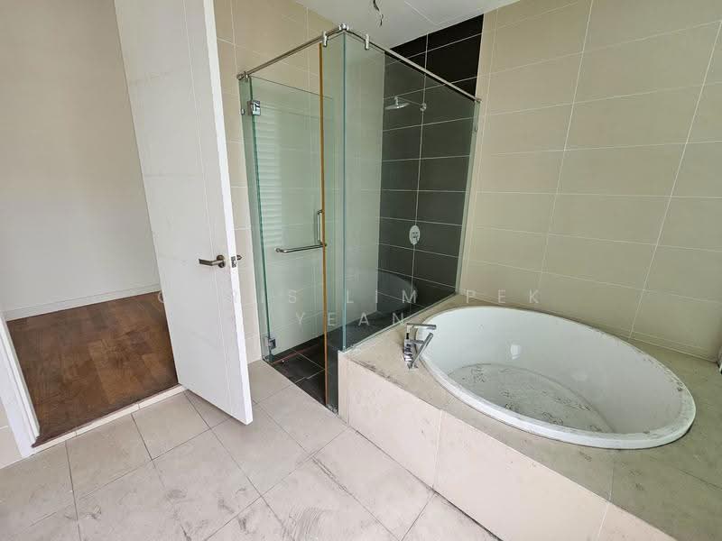 Bungalow House for Sale in Cheras (Selangor) - Chris Lim Pek Yean - Bathroom - PropertyGuru.com.my