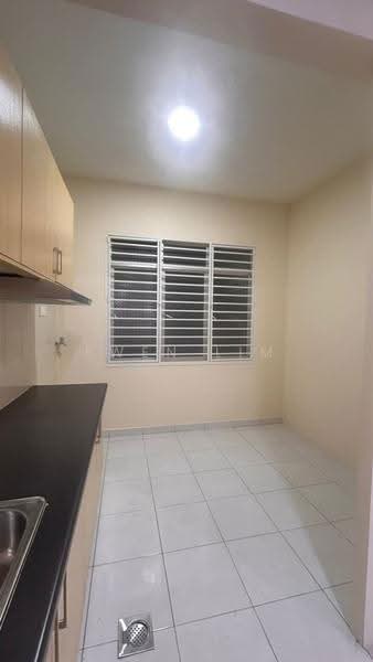 Pangsapuri untuk Disewa di Pangsapuri Setia Impian @ Kajang - Ewen Lim - Kitchen - PropertyGuru.com.my