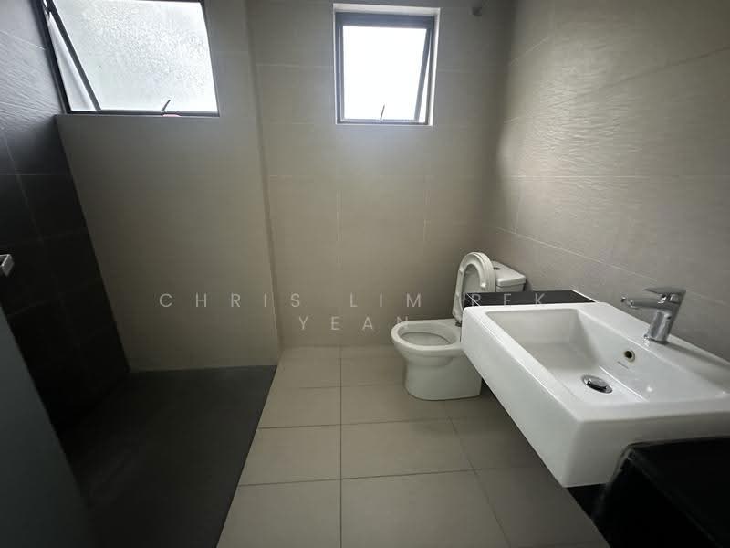 3-storey Terraced House for Sale in Cheras (Selangor) - Chris Lim Pek Yean - Bathroom - PropertyGuru.com.my