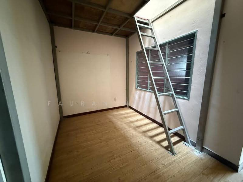 Rumah Teres 2-Tingkat untuk Dijual di Taman Seri Sementa (Kapar) - Fauran Nawawi - PropertyGuru.com.my
