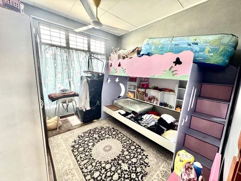 1.5-storey Terraced House for Sale in Semenyih (Selangor) - Fazri . - Bedroom - PropertyGuru.com.my