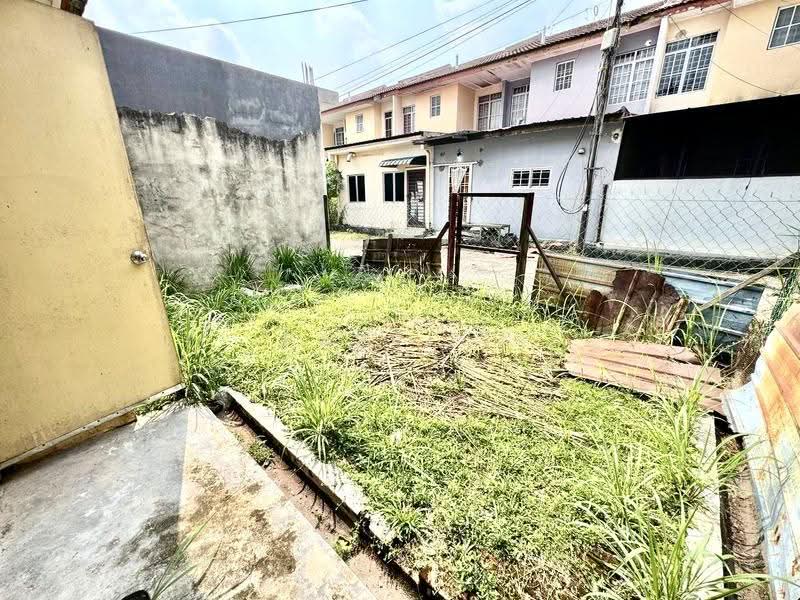 1.5-storey Terraced House for Sale in Semenyih (Selangor) - Fazri . - Exterior - PropertyGuru.com.my