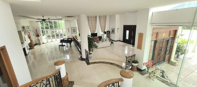 Bungalow House for Sale in Taman Stulang Laut (Johor Bahru) - Catherine Ong - Living Room - PropertyGuru.com.my