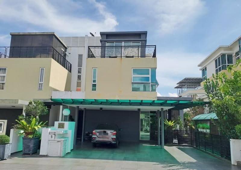 Semi-Detached House for Sale in Saujana Puchong (Puchong) - A Chong - Exterior - PropertyGuru.com.my