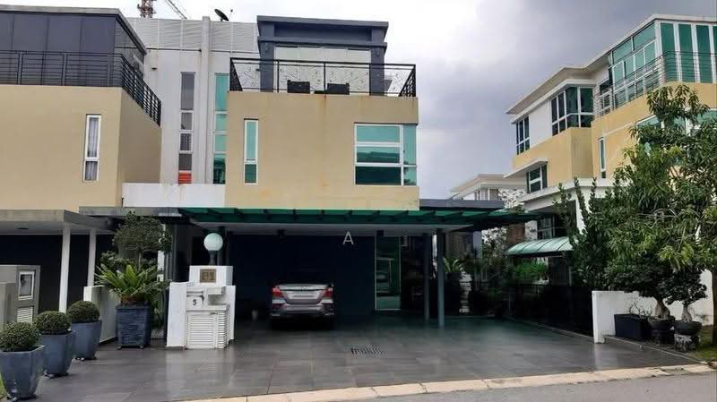 Semi-Detached House for Sale in Saujana Puchong (Puchong) - A Chong - Exterior - PropertyGuru.com.my