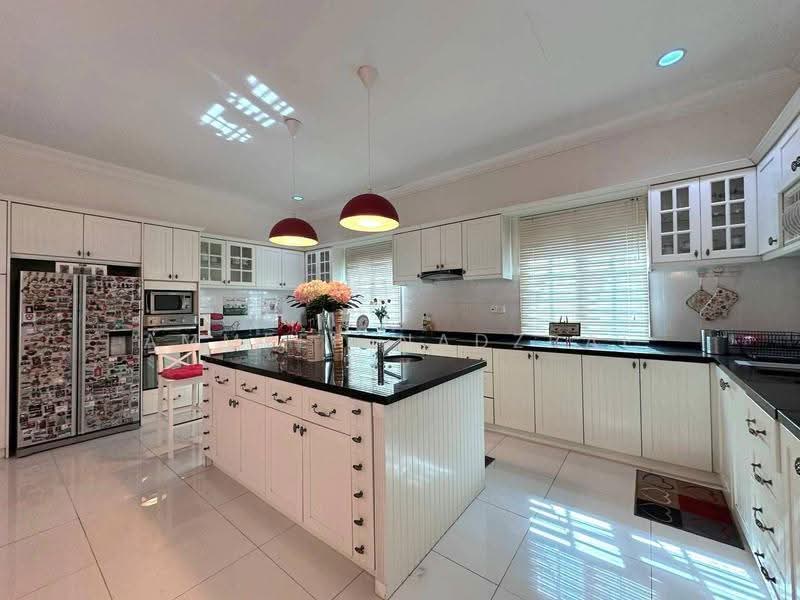 2-storey Terraced House for Sale in Taman Desa Melati (Nilai) - Ammeer Nadzrai - Kitchen - PropertyGuru.com.my