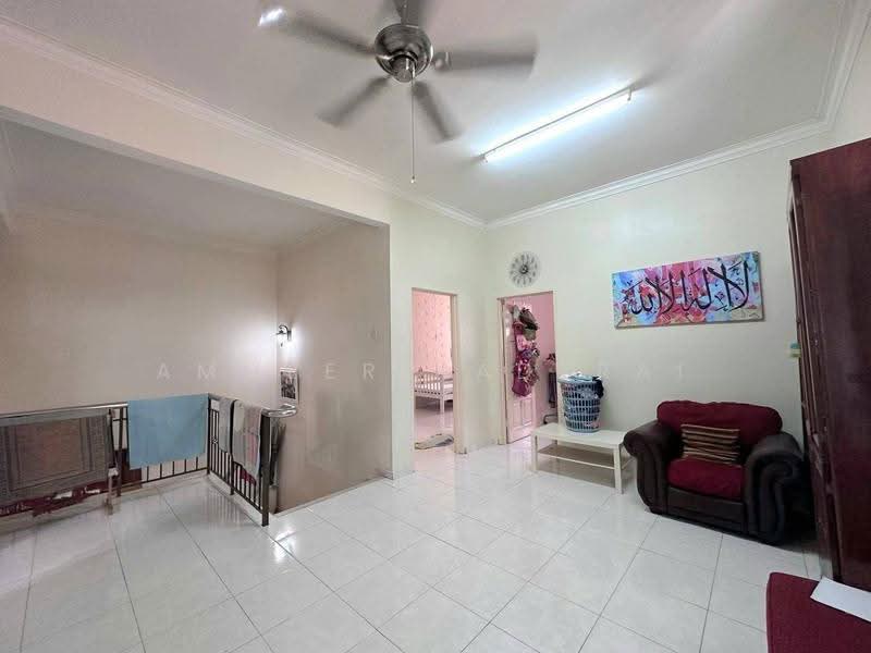 2-storey Terraced House for Sale in Taman Desa Melati (Nilai) - Ammeer Nadzrai - Living Room - PropertyGuru.com.my