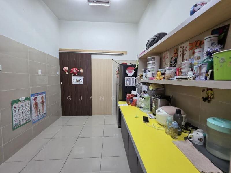 2-storey Terraced House for Sale in Ulu Tiram (Johor) - Guang Jun Loh - Kitchen - PropertyGuru.com.my