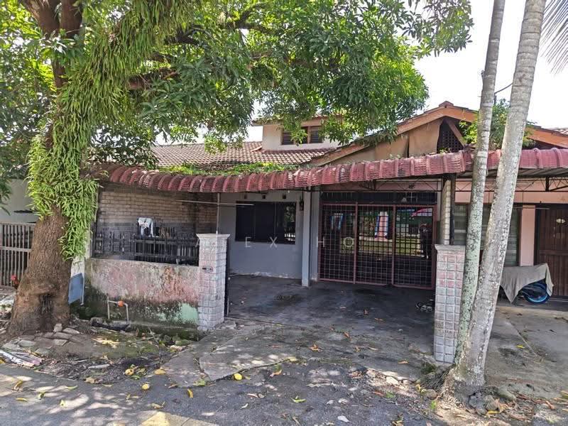 1-storey Terraced House for Sale in Taman Tasek Maju (Simpang Ampat) - Alex Ho - Exterior - PropertyGuru.com.my