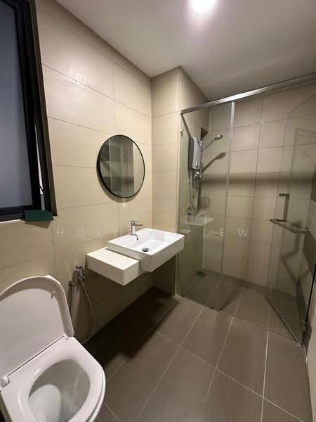 Condominium for Rent at Kuchai Sentral - Holiday Lew - Bathroom - PropertyGuru.com.my