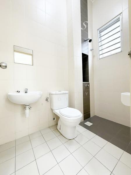 Rumah Teres 2-Tingkat untuk Dijual di Setia Indah (Setia Alam) - Stanley Hong - Bathroom - PropertyGuru.com.my