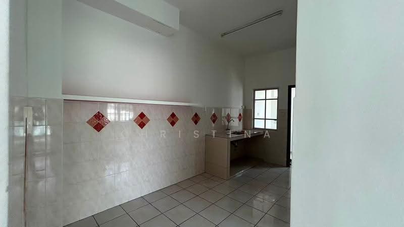 Rumah Teres 2-Tingkat untuk Disewa di Taman Daya (Johor Bahru) - Christina Ling - Kitchen - PropertyGuru.com.my
