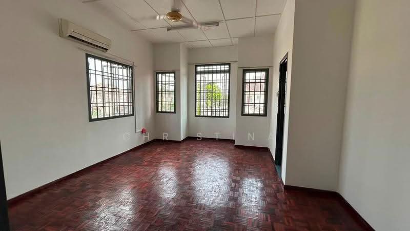 Rumah Teres 2-Tingkat untuk Disewa di Taman Daya (Johor Bahru) - Christina Ling - Living Room - PropertyGuru.com.my