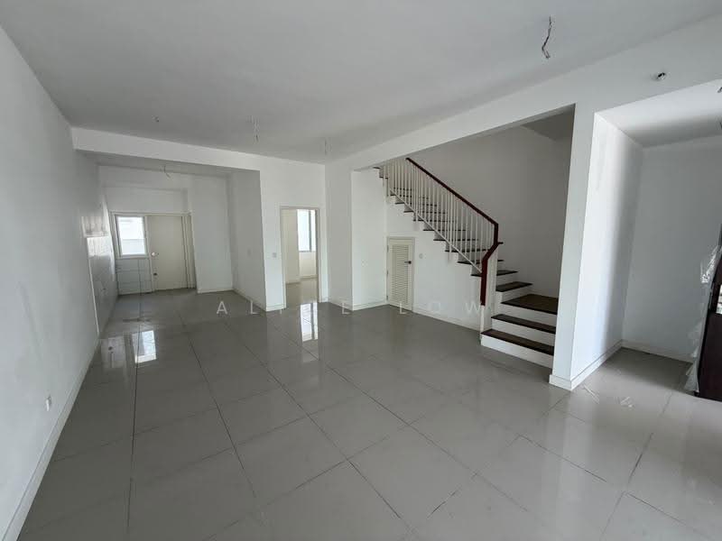 2-storey Terraced House for Sale in Rawang (Selangor) - Alice Low - Living Room - PropertyGuru.com.my