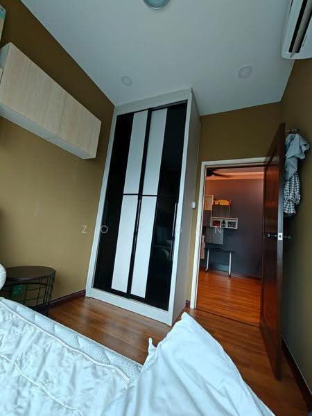 Service Residence for Sale at D'Summit Residences - Zora Gan - Bedroom - PropertyGuru.com.my